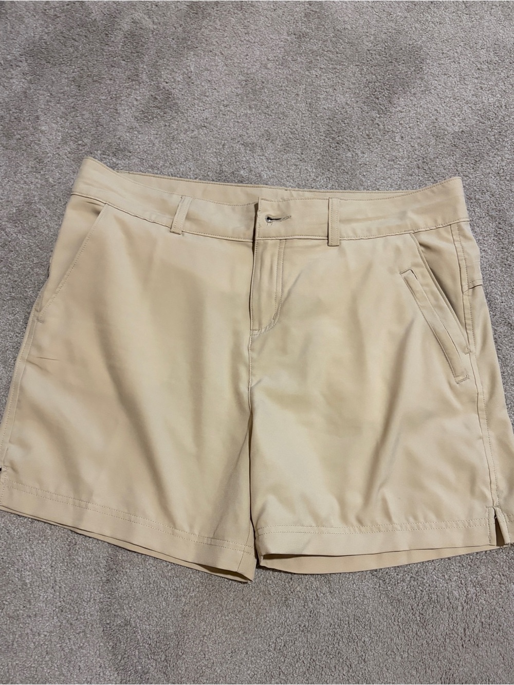 Women's Magellan Outdoor Classic Fit Tan Fishing Shorts with tie Sz L